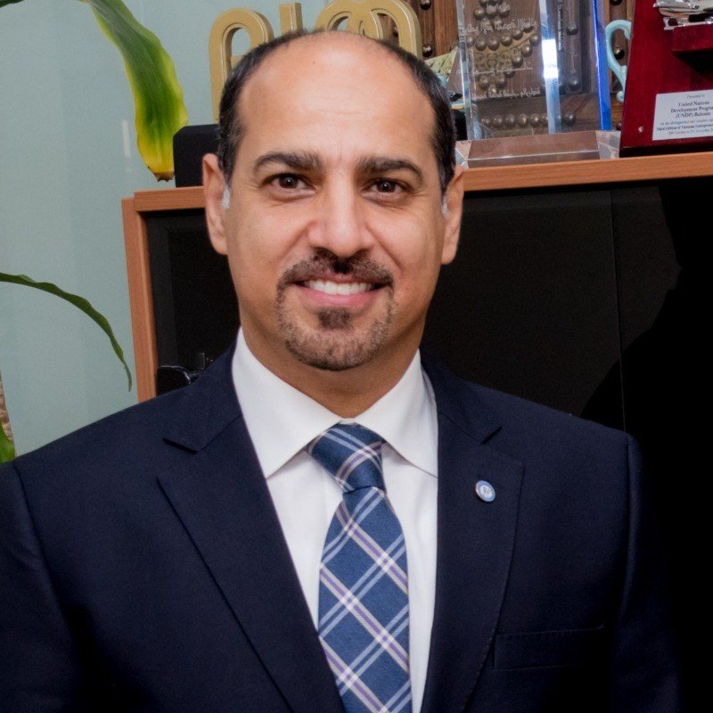د. علي صالح، الشريك المؤسس ومسؤول الاتصالات الرئيسي